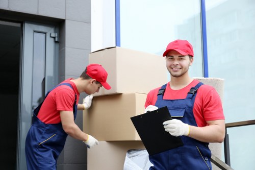 Flexible storage arrangements for moving or renovating in Aldersbrook