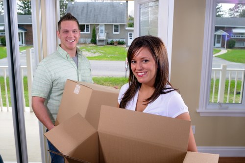 Organised flat moving service for Aldersbrook residents