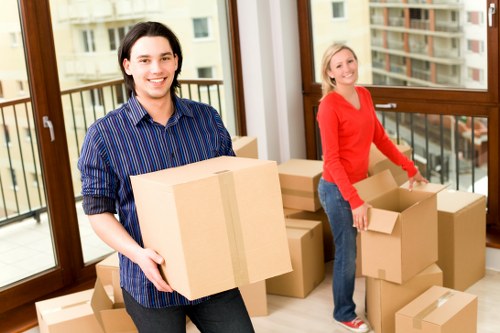 Moving day organisation for a home relocation in Aldersbrook